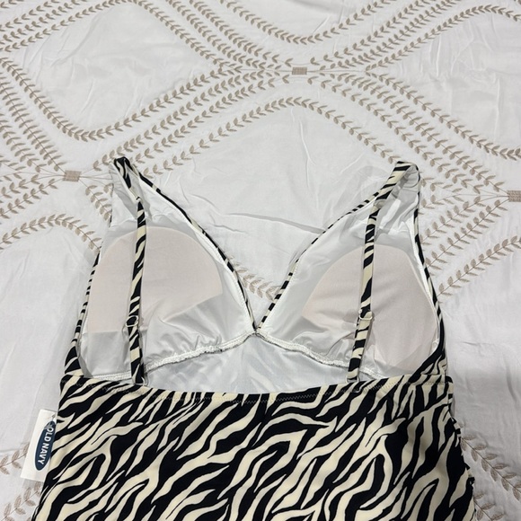 Old Navy One Piece Swimsuit - Picture 6 of 11
